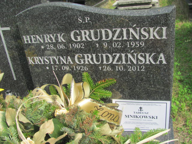 Krystyna Grudzińska 1926 Kraków-Salwator - Grobonet - Wyszukiwarka osób pochowanych